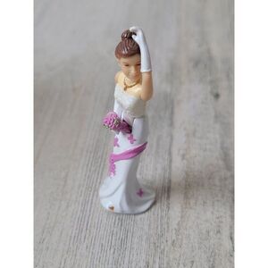 Miniature bride flower pink wedding doll toy figure